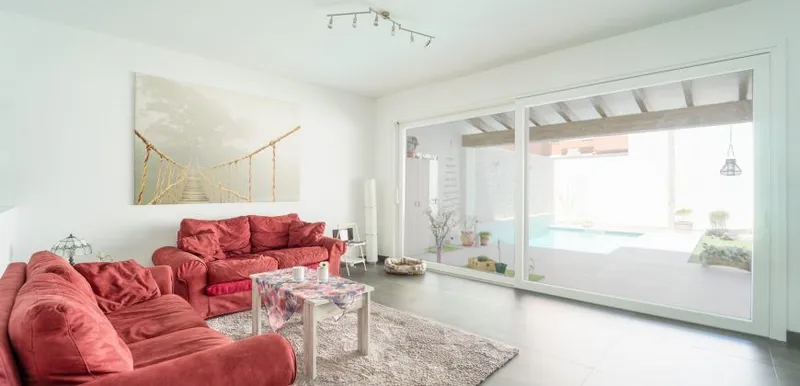 Village house with pool in Campos — 240 m², 5 bedrooms, two independent floors — photo 11