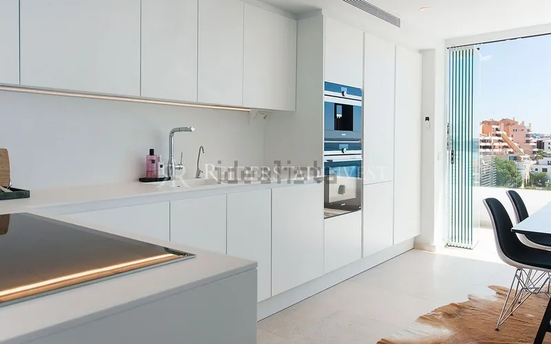 Penthouse in Paseo Illetes, Illetes, Calvià — photo 11