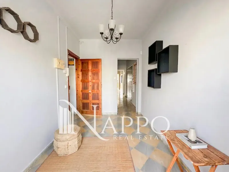 NAPPO Real Estate presenta este piso a reformar con terraza, situado en una primera planta de un edificio sin ascensor en la zona de Arenal, — photo 4