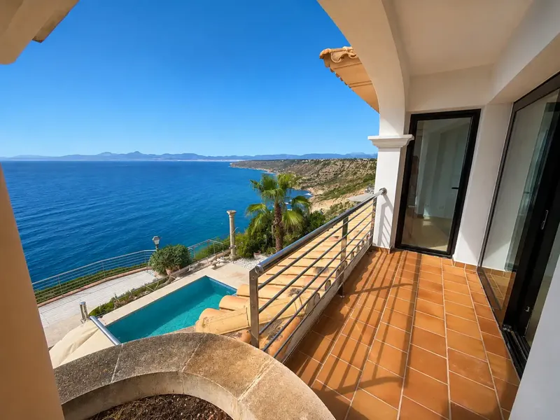 Llucmajor – Bahía Azul | First Sea Line (Delivered Unfurnished) — photo 10