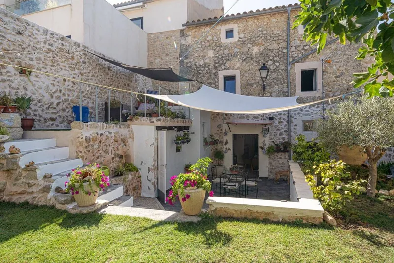 Townhouse in Campanet, Province of Balearic Islands — photo 1