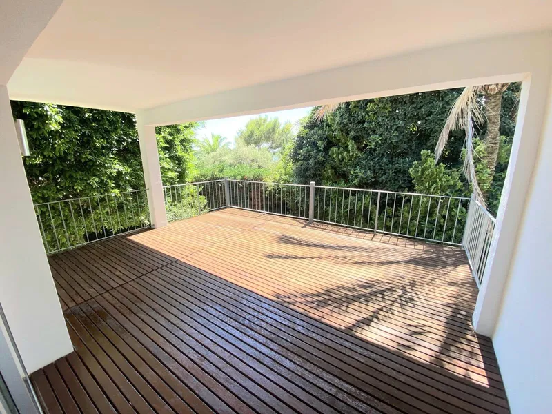 Villa with pool and sea views in Bendinat — photo 10