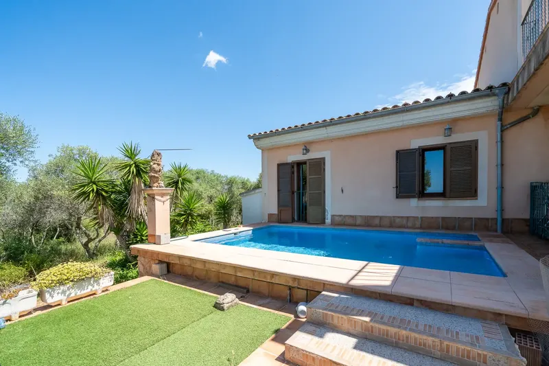 Exclusiva finca con piscina y vistas despejadas al mar y a la Sierra de Tramuntana en Son Gual II — photo 2