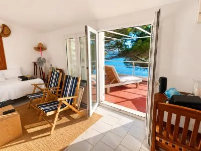 Apartment on the Seafront in Portocolom — photo 5