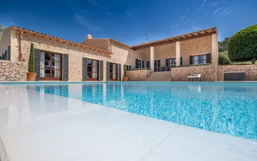 Exceptional finca for sale in Sant Llorenç with a beautifully landscaped Mediterranean garden — photo 9