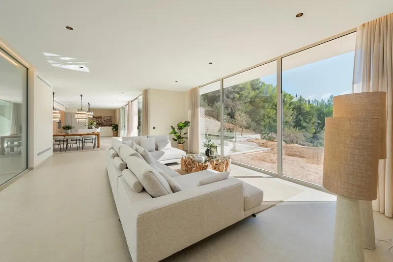 Top quality house for sale in Portals Nous with many special features and garden — photo 7