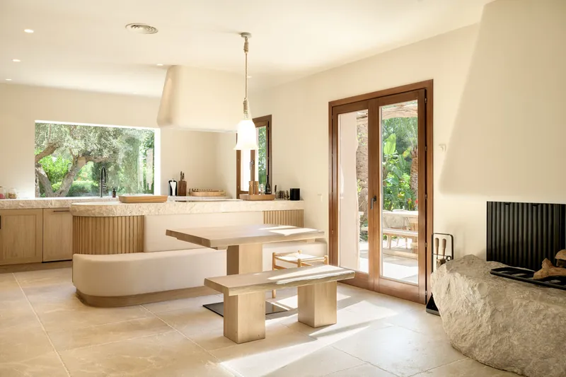 Exclusive Mediterranean family villa with tropical garden - Marcel Remus Real Estate — photo 12