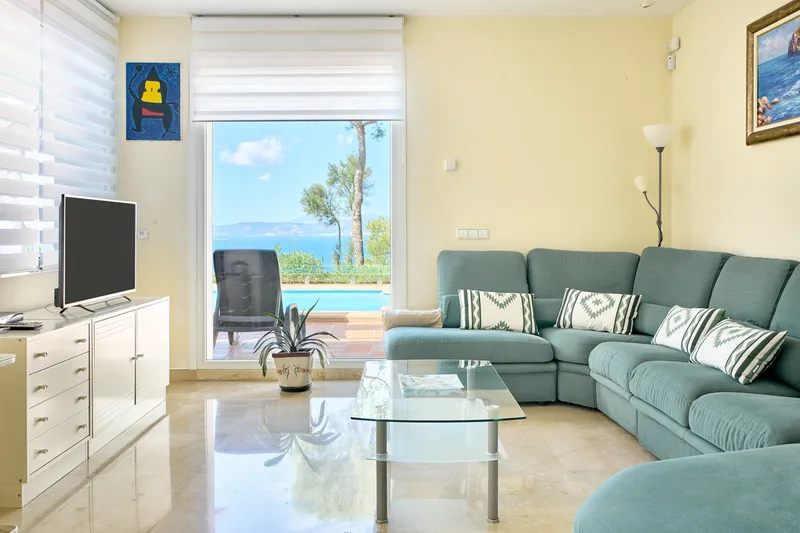Charming property in first sea line in Bahia Azul - Marcel Remus Real Estate — photo 5