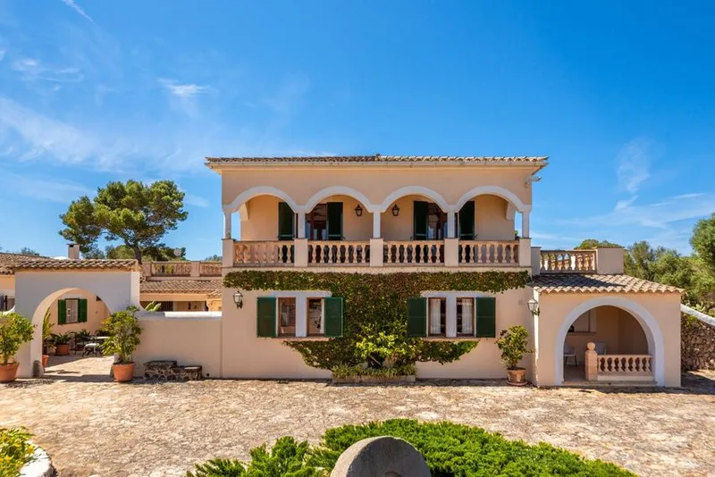 Detached house in Llucmajor Interior, Llucmajor — photo 1