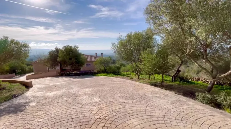 Villa for sale in Puntiró with incredible views and holiday license — photo 1