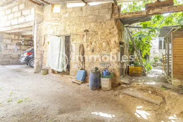 House on Carrer de Palou — photo 1