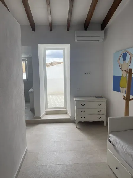 Renovated townhouse in the heart of Campos — photo 4