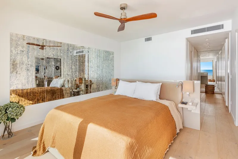 Portixol beachfront apartment for sale with access to beach and sea views — photo 11