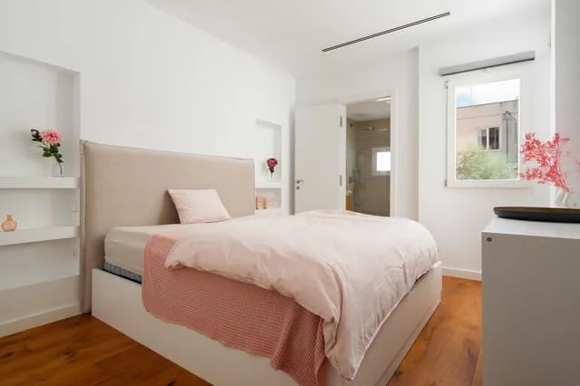 Flat for sale in Cort, Palma de Mallorca — photo 5