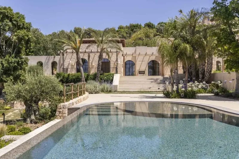 An elegant estate comprising two stylish country houses with pools and Mediterranean gardens, located in Bunyola; ready to move into in autumn 2026 — photo 1