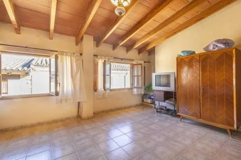 House — photo 3