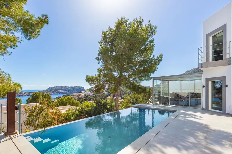 Montport: Spectacular villa in an exclusive location — photo 2