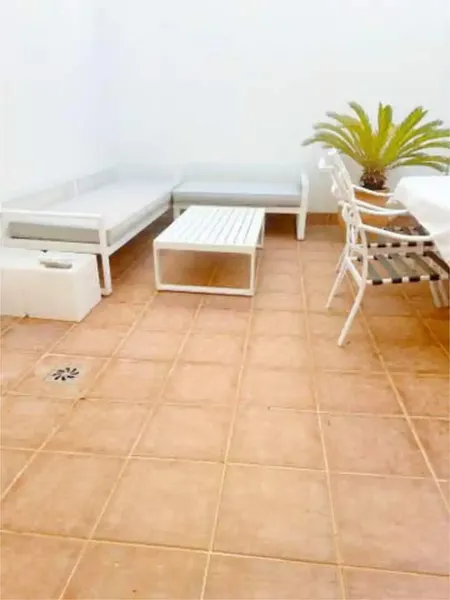 House for rent with open terrace in Portocolom, 70 m2, living-dining room, 3 bedrooms, 1 bathroom, furnished and equipped kitchen, LONG-TERM rental — photo 5