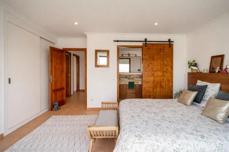 Spectacular semi-detached house with pool and panoramic views in Pòrtol — photo 5