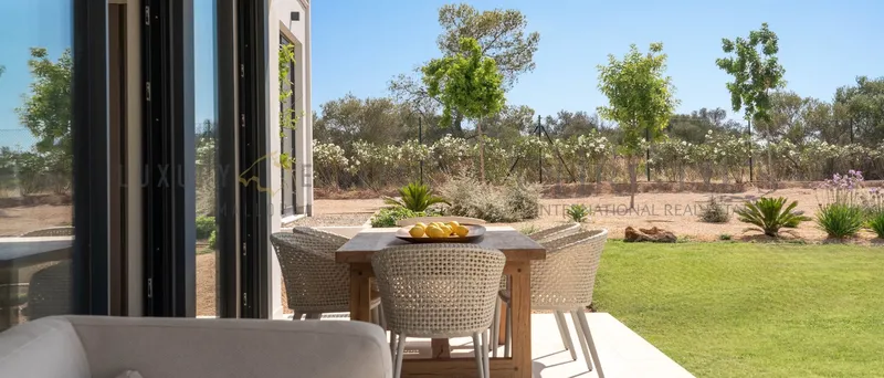Modern luxury villa in Son Gual featuring sustainable timber construction — photo 3