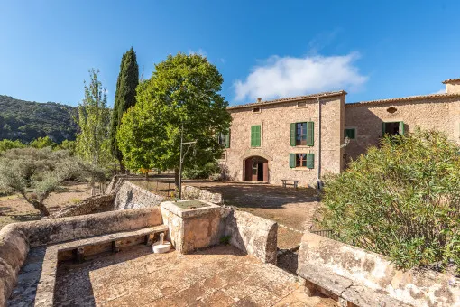Valldemossa, historic manor house amidst nature near Valldemossa — photo 2