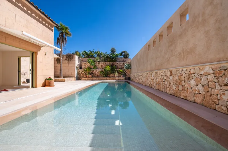 Townhouse with lift and sauna in Ses Salines Mallorca — photo 2