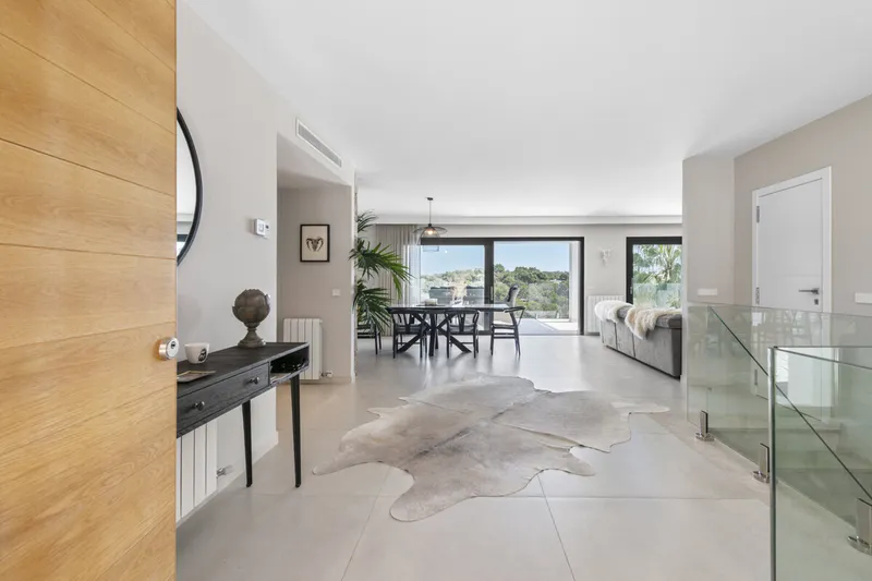 Villa in Portals Nous for sale – renovated luxury villa with heated pool, guest apartment and proximity to Puerto Portals — photo 6