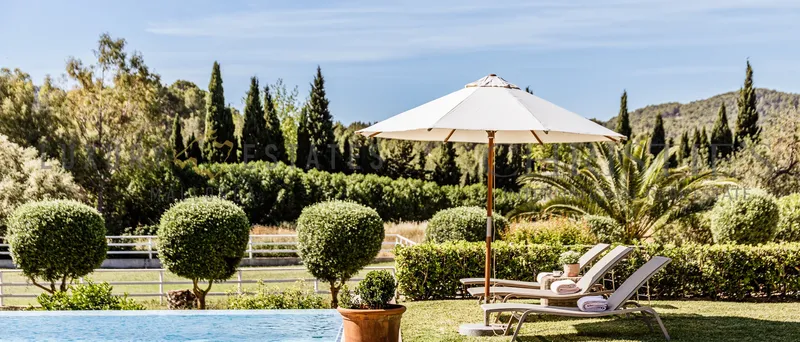 Mediterranean finca in Calvia with horse stables and large pool — photo 9