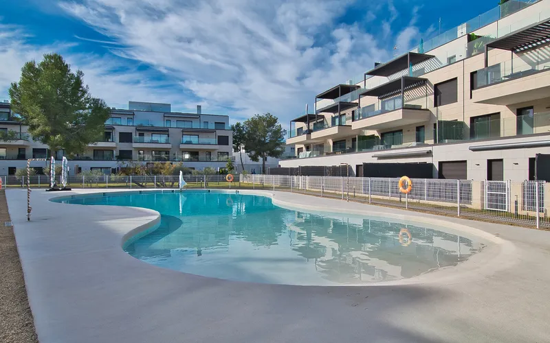 Modern apartment in new residential complex in Santa Ponsa within walking distance to the beach — photo 1