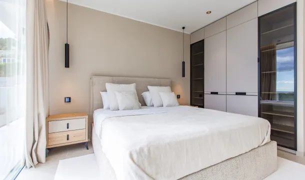 Modern elegance in one of the finest areas of the southwest, Portals Nous — photo 12
