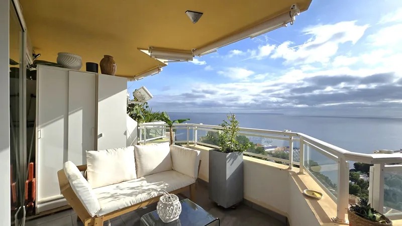 AL-JHRE056 – Fantastic renovated 1-bedroom apartment with terrace and stunning sea views — photo 2