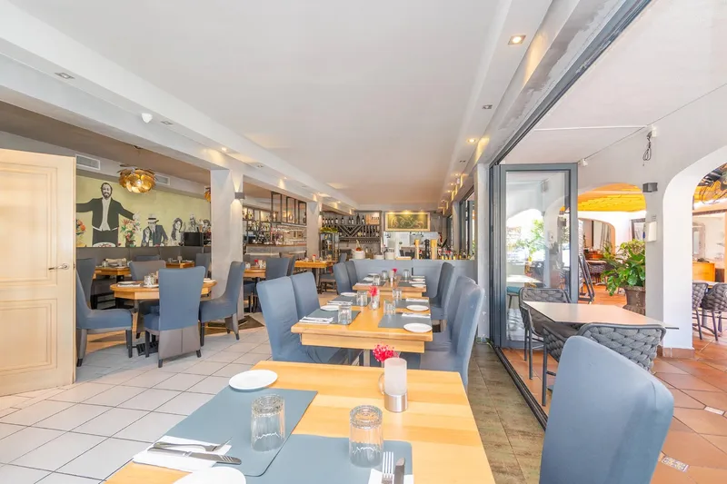 Restaurant for transfer near the beach — photo 7