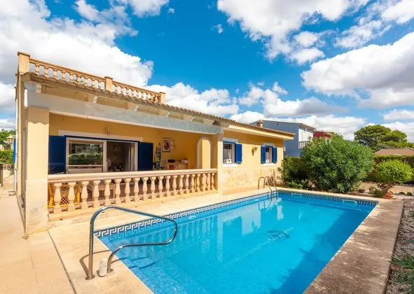 Detached house in Badia Blava-Badia Gran-Tolleric, Llucmajor — photo 2