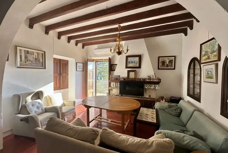 Old Mallorcan finca with large plot in Establiments — photo 9