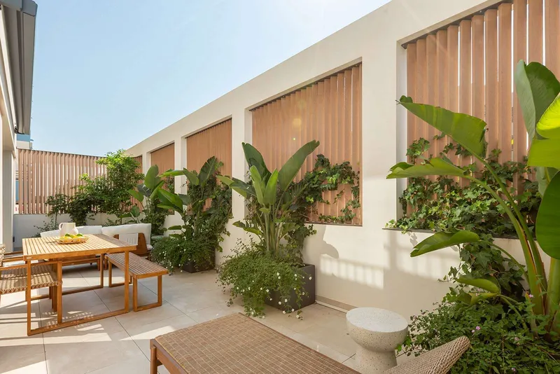 Modern living with sun terrace in prime location in Palma — photo 3
