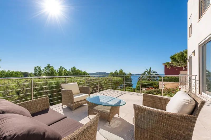 Villa for sale with panoramic sea views in Costa de la Calma — photo 2