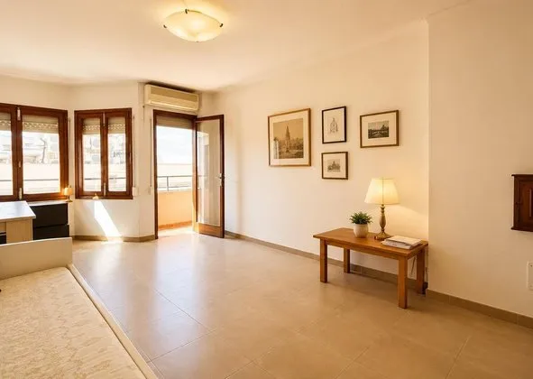 Flat / apartment for sale in Calle de Colubí — photo 6