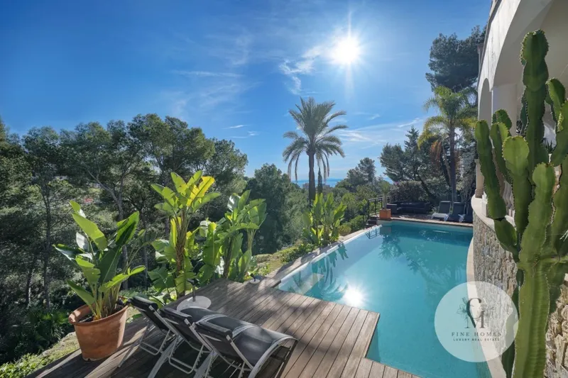 Villa with Infinity Pool, a Luxury Paradise in Costa d'en Blanes, Calvià — photo 1