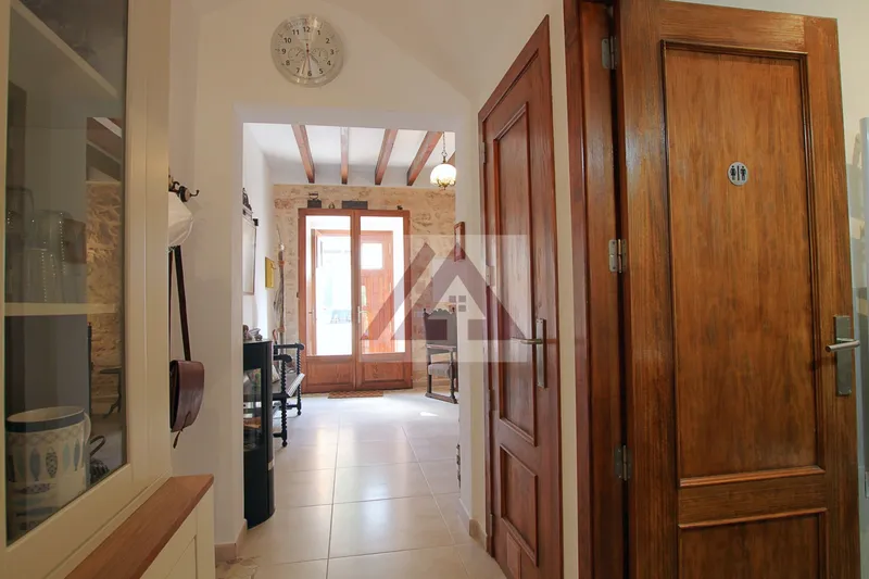 Village house for sale in Santanyi — photo 12