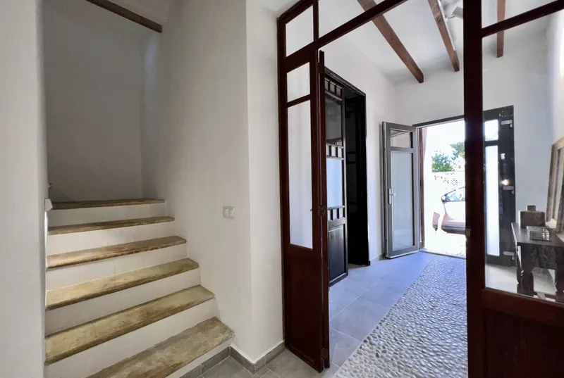 Reformed house with patio and pool in Felanitx — photo 1