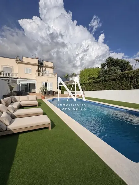 Se vende en EXCLUSIVA magnífico chalet pareado en Las Palmeras, Llucmajor, ubicado sobre una amplia parcela de 1.017 m2 y con aproximadament — photo 9
