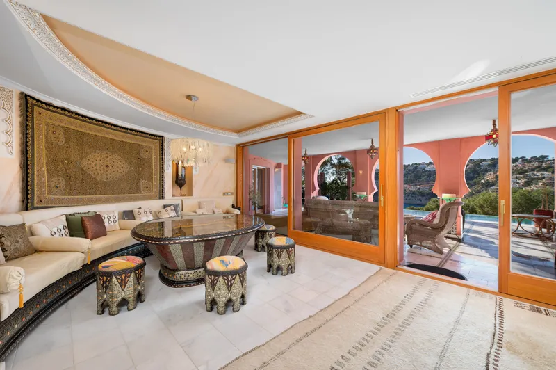 Luxury villa for rent on the front line in Puerto de Andratx — photo 8
