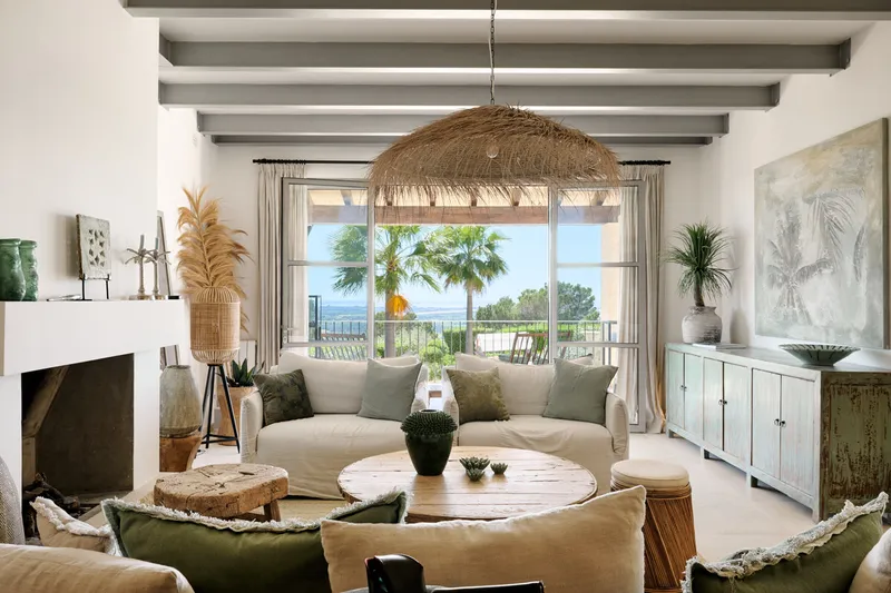 Alquiler exclusivo a largo plazo: Finca tradicional con vistas al mar y panorámicas en Puntiró - Marcel Remus Real Estate — photo 6
