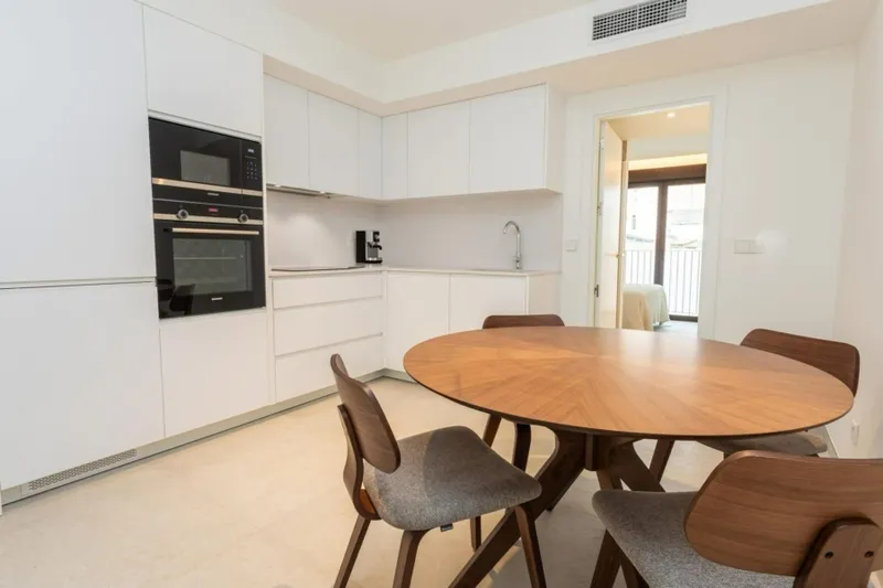 Stylish Newly Built Apartment with Terrace, Pool & Gym in Santa Catalina — photo 2