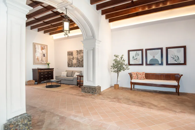 Renovated stately house — photo 8