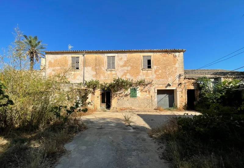 Impressive Mallorcan Estate for Renovation — photo 3
