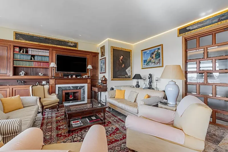 5-bedroom flat in Palma with terrace and cathedral views — photo 5