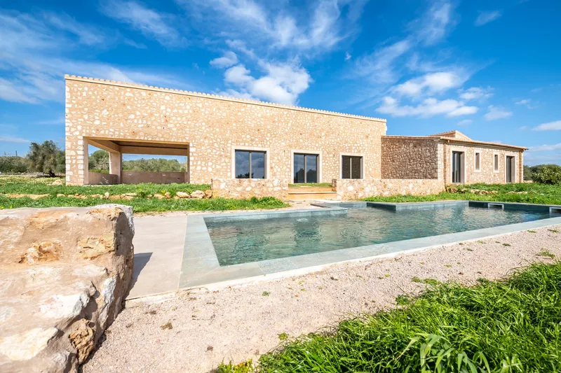 New build finca with natural stone facade and far reaching views in Campos — photo 3