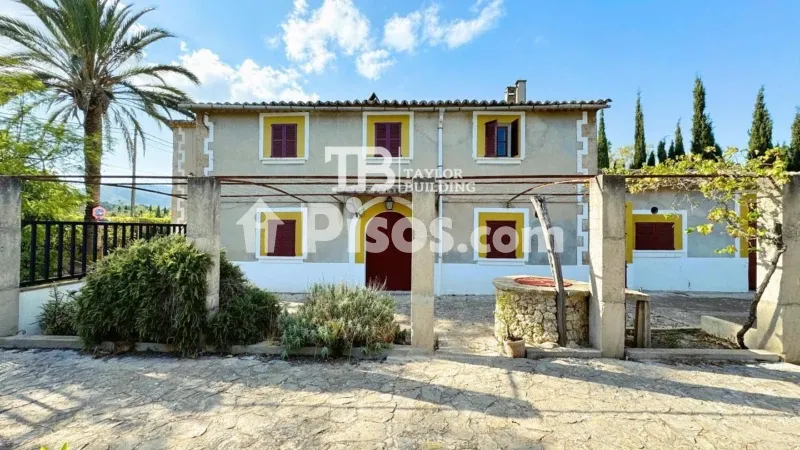 House on D'Esporlas Street — photo 2