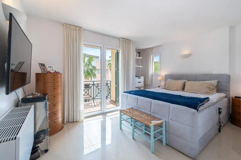 Penthouse for sale in Santa Ponsa within walking distance to the center… — photo 5